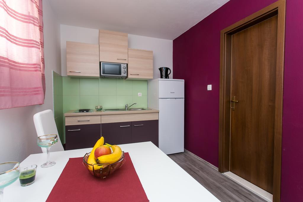 Apartments Tomas Trogir Exteriör bild